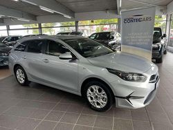 Silber Gebraucht 2024 Kia Ceed Sportswagon Vision Kombi | 25.999 € (Fairer Preis)