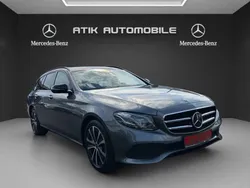 Grau Gebraucht 2020 Mercedes E300 AMG Limousine | 28.880 € (Fairer Preis)