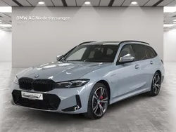 Grau Gebraucht 2024 BMW 330e M Sport Kombi | 46.400 € (Fairer Preis)