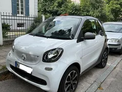 Weiß Gebraucht 2017 Smart ForTwo Cabrio Passion Cabrio | 11.100 € (Guter Preis)