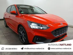 Racerot Gebraucht 2021 Ford Focus Performance Edition Limousine | 27.950 € (Guter Preis)