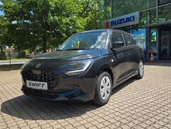 Schwarz Neu 2025 Suzuki Swift Club Limousine | 17.950 €