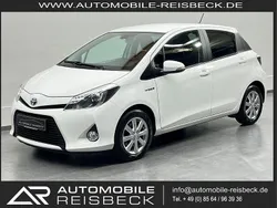 Weiß Gebraucht 2014 Toyota Yaris Hybrid Edition Limousine | 8.950 € (Guter Preis)