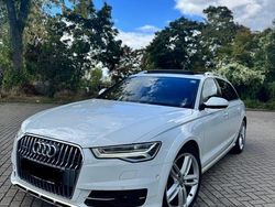 Weiß Gebraucht 2018 Audi A6 Allroad Kombi | 29.390 €