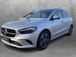 Iridiumsilber Gebraucht 2024 Mercedes B200 Van / Kleinbus | 27.980 € (Guter Preis)