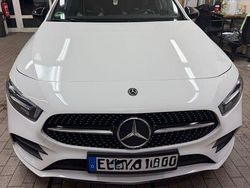 Weiß Gebraucht 2019 Mercedes A180 AMG line Limousine | 18.600 € (Fairer Preis)