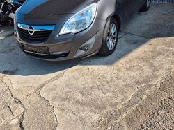 Schwarz Gebraucht 2012 Opel Meriva Innovation Van / Kleinbus | 4.490 € (Guter Preis)