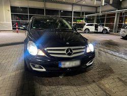 Blau Gebraucht 2007 Mercedes R320 Van / Kleinbus | 5.950 € (Fairer Preis)