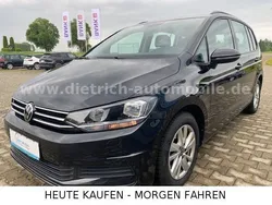 Schwarz Gebraucht 2022 VW Touran Van / Kleinbus | 23.790 € (Guter Preis)