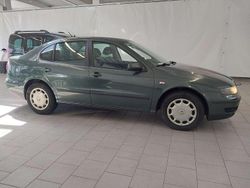 Grün Gebraucht 2004 Seat Leon Kleinwagen | 1.200 € (Fairer Preis)