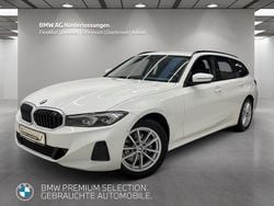 Weiß Gebraucht 2024 BMW 318 Limousine | 31.870 € (Guter Preis)