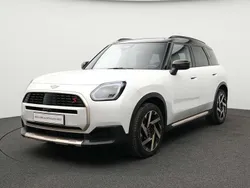 Weiß Gebraucht 2024 Mini Countryman Favoured SUV | 37.015 €