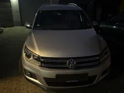 Silber Gebraucht 2015 VW Tiguan LOUNGE SUV | 15.000 € (Fairer Preis)