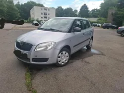 Silber Gebraucht 2008 Skoda Fabia Kleinwagen | 999 € (Guter Preis)