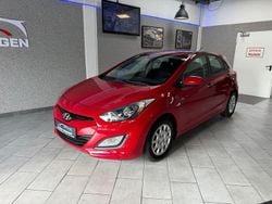 Cool red / sol Gebraucht 2014 Hyundai i30 Classic Limousine | 8.900 € (Fairer Preis)