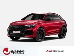 Chilirot metallic Neu 2025 Audi RS Q8 Performance SUV | 156.790 € (Superpreis)