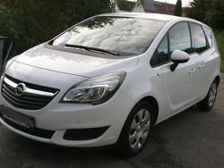 Weiß Gebraucht 2016 Opel Meriva Van / Kleinbus | 5.980 € (Guter Preis)