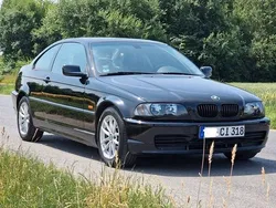 Schwarz Gebraucht 2001 BMW 318 Sport Line Coupé | 3.850 € (Fairer Preis)