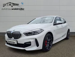 Weiß Gebraucht 2022 BMW 120 M Sport Kleinwagen | 32.800 € (Etwas zu teuer)