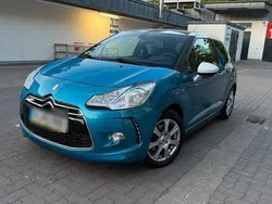 Blau Gebraucht 2010 Citroën DS3 Limousine | 5.500 € (Etwas zu teuer)