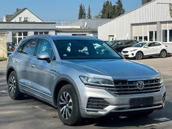 Antimonsilber metallic Gebraucht 2018 VW Touareg Elegance SUV | 26.500 € (Fairer Preis)