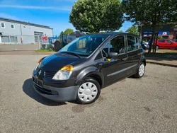 Schwarz Gebraucht 2005 Renault Modus Authentique Van / Kleinbus | 2.799 € (Teuer)