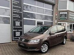Braun Gebraucht 2013 VW Sharan Comfortline Van / Kleinbus | 11.997 € (Guter Preis)