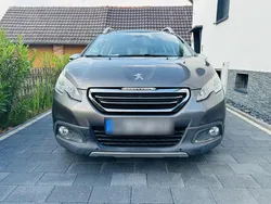 Grau Gebraucht 2015 Peugeot 2008 Active SUV | 10.790 € (Fairer Preis)