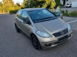 Gold Gebraucht 2005 Mercedes A170 Kleinwagen | 1.600 € (Etwas zu teuer)