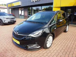 Onyx schwarz Gebraucht 2017 Opel Zafira Innovation Van / Kleinbus | 14.750 € (Fairer Preis)
