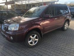 Rot Gebraucht 2002 Nissan X-Trail Comfort SUV | 2.350 € (Fairer Preis)