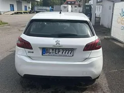 Weiß Gebraucht 2019 Peugeot 308 Allure Kleinwagen | 14.000 € (Fairer Preis)