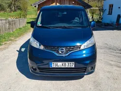 Nissan Evalia