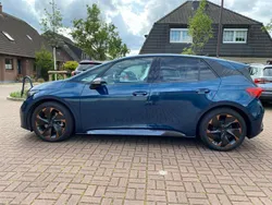 Blau Gebraucht 2023 Cupra Born Kleinwagen | 33.900 € (Etwas zu teuer)