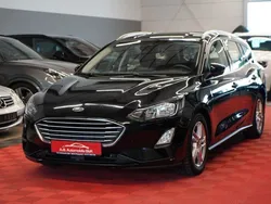 Schwarz Gebraucht 2019 Ford Focus Cool & Connect Limousine | 7.750 € (Guter Preis)