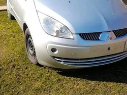 Silber Gebraucht 2006 Mitsubishi Colt Kleinwagen | 550 €