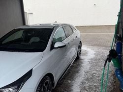 Weiß Gebraucht 2020 Kia ProCeed GT-Line Kleinwagen | 17.499 € (Guter Preis)