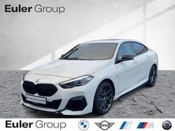 Weiss Gebraucht 2022 BMW M235 Performance Coupé | 33.988 € (Fairer Preis)