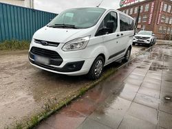 Weiß Gebraucht 2016 Ford Tourneo Van / Kleinbus | 16.500 €