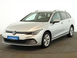 Reflexsilber metallic Gebraucht 2024 VW Golf VIII Life Kombi | 25.780 € (Fairer Preis)