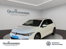 Weiß Gebraucht 2022 VW Golf VIII Active Limousine | 21.888 € (Guter Preis)