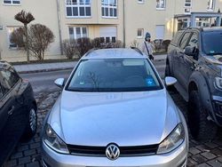 Silber Gebraucht 2017 VW Golf VII Trendline Kombi | 9.750 € (Fairer Preis)