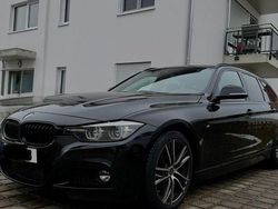 Schwarz Gebraucht 2019 BMW 320 Sport Line Kombi | 18.000 € (Fairer Preis)