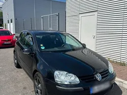 Schwarz Gebraucht 2005 VW Golf V Coupé | 1.350 € (Guter Preis)