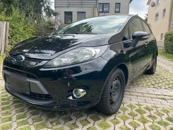 Schwarz Gebraucht 2012 Ford Fiesta Kleinwagen | 2.500 € (Guter Preis)