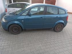 Blau Gebraucht 2003 Audi A2 Kleinwagen | 2.500 € (Fairer Preis)