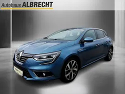 Gletscherblau Gebraucht 2018 Renault Mégane IV Bose Edition Limousine | 12.990 € (Fairer Preis)