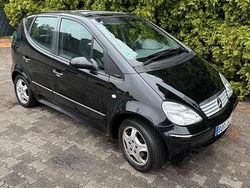 Schwarz Gebraucht 2002 Mercedes A140 Kleinwagen | 999 €