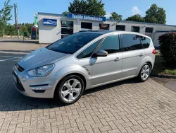 Silber Gebraucht 2011 Ford S-MAX Titanium Van / Kleinbus | 5.600 € (Fairer Preis)