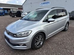 Reflexsilber Gebraucht 2016 VW Touran Highline Van / Kleinbus | 16.900 € (Superpreis)
